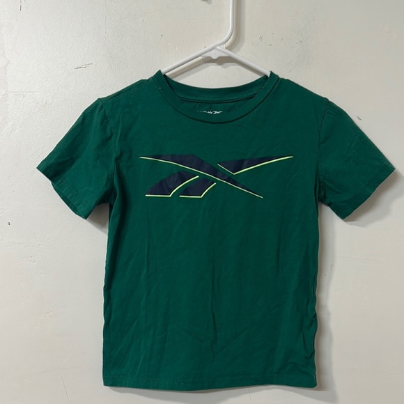Reebok Green Short Sleeve Tee with Graphic Design - Picture 1 of 2